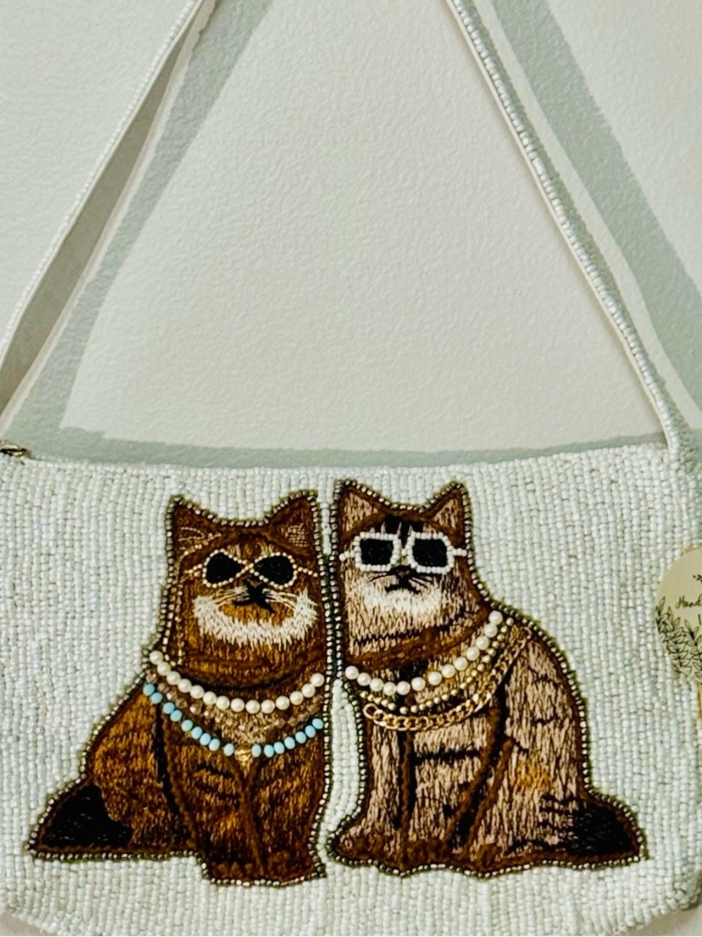 NWT Coquette Cat White BEADED SHOULDER BAG VIRAL
TikTok viral